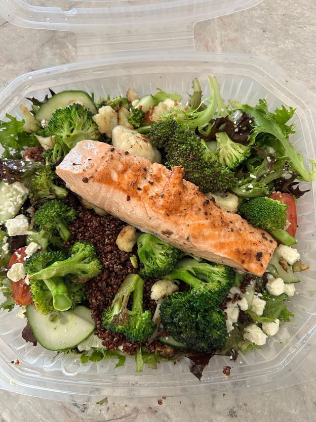 Pesto Quinoa Bowl.