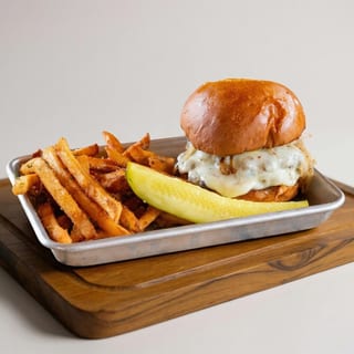 The Deluxe Cheeseburger